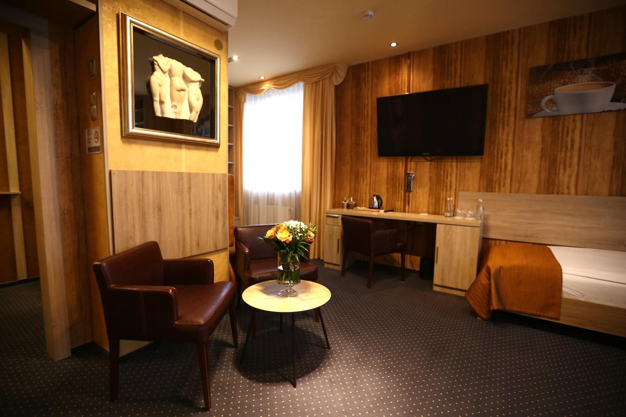 Hotel Forma Piła Extérieur photo